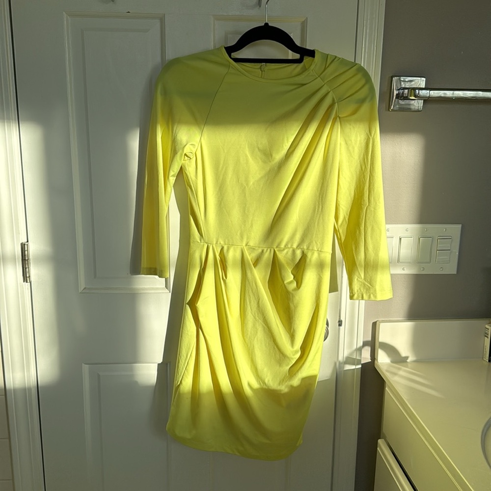 Black Halo Moss Neon Yellow Mini Dress - Picture 3 of 7